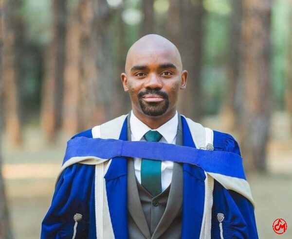 Dr Musa Mthombeni graduates College of Diagnostic Radiologists of South Africa